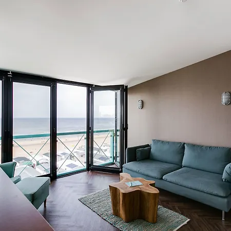 Beachhouse Hotell 4*