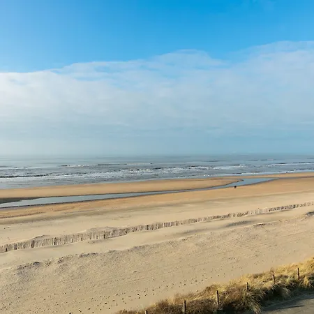 Hotell Beachhouse 4*