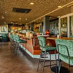 Hotell Beachhouse 4*
