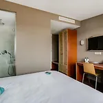 Beachhouse Hotel 4*