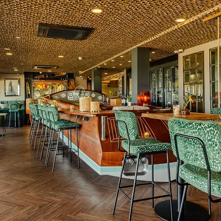 Szálloda Beachhouse 4*