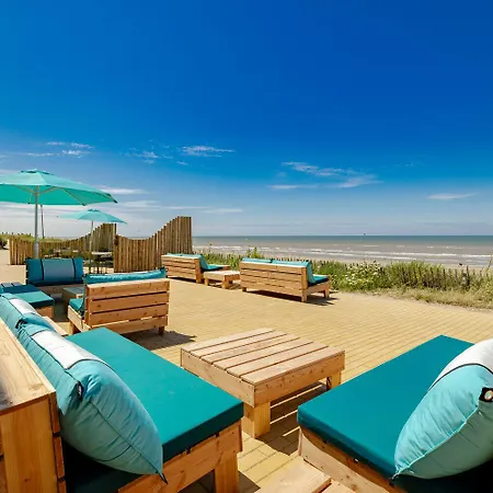 Beachhouse 4*