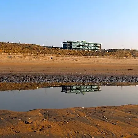 Beachhouse 4*