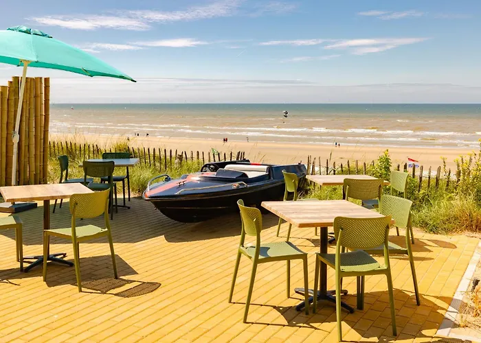 Beachhouse ホテル 4*