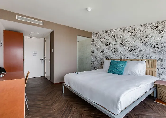 海滨别墅酒店 4*