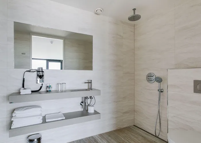 Beachhouse ホテル 4*