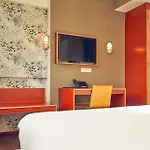 Beachhouse ホテル 4*