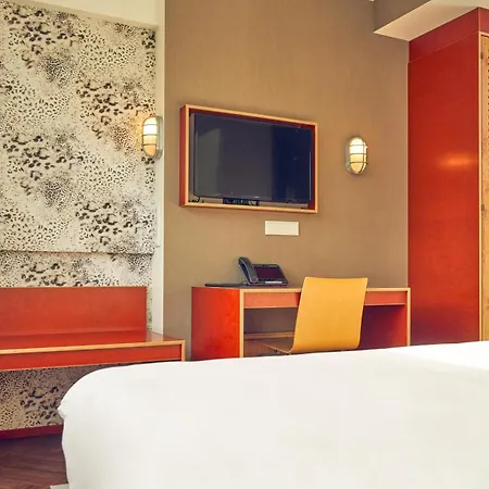 Beachhouse Hotel 4*